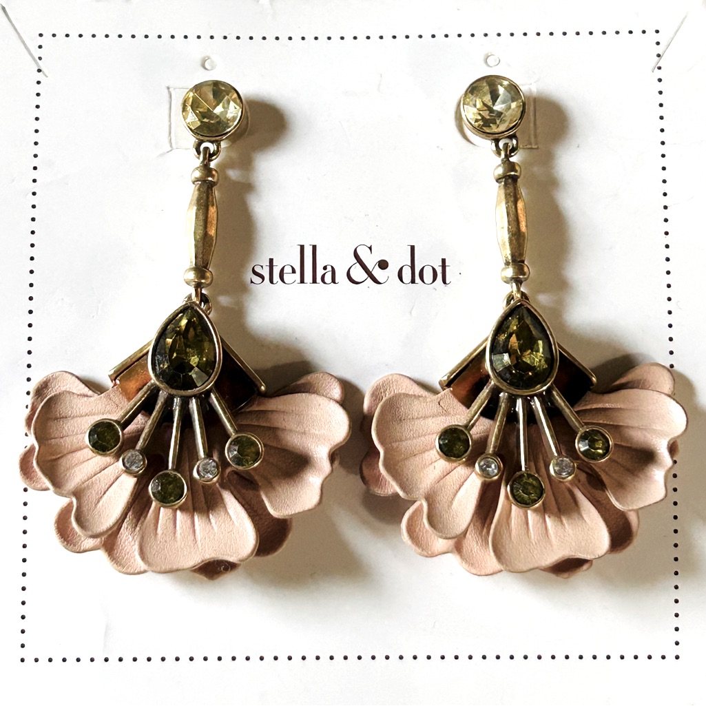 New Stella And Dot Rory Pink Floral Drop Post Earrings Nwt 27$